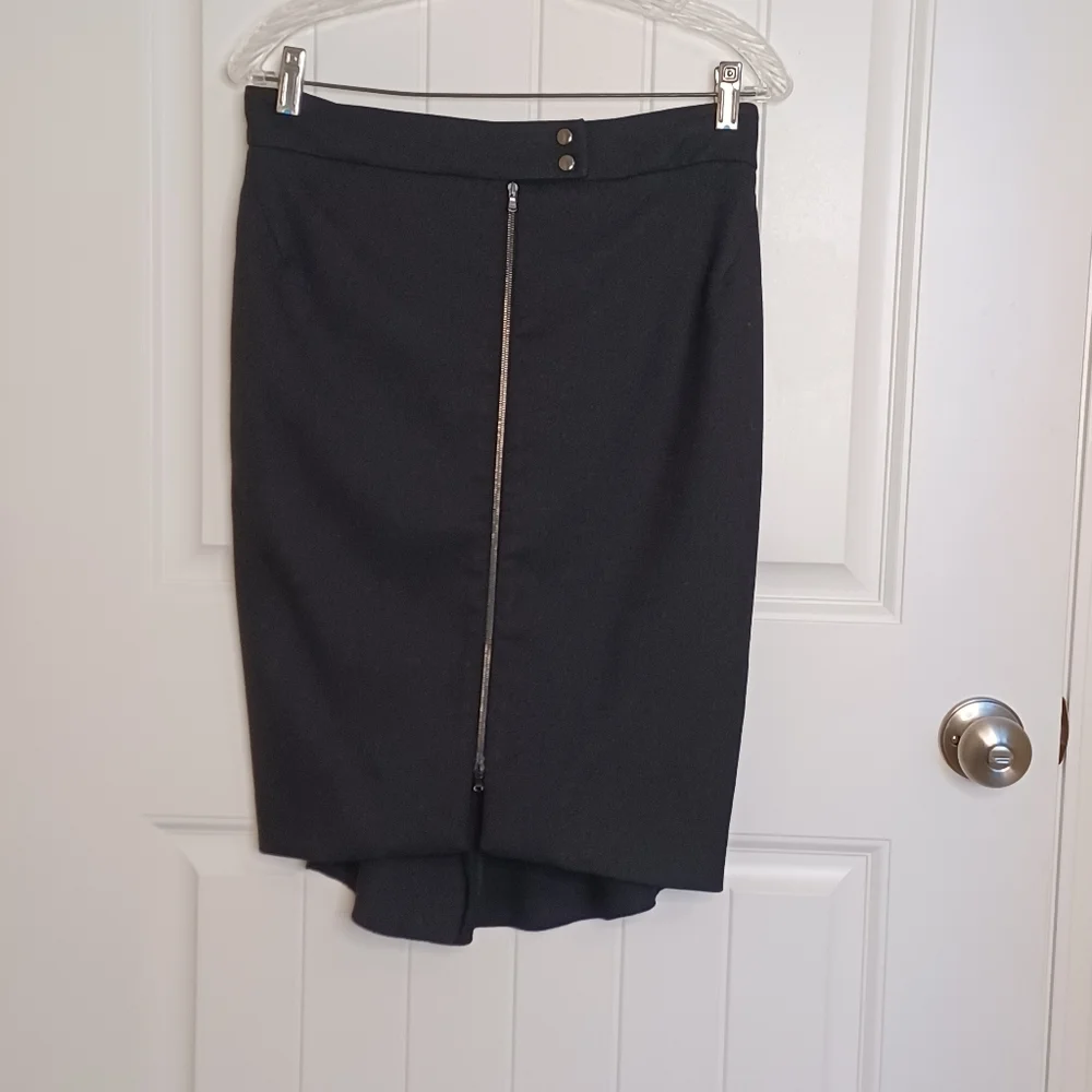 L'Agence Front Zip Pencil Straight Skirt Women's Sz 6 Black Career Minimalist